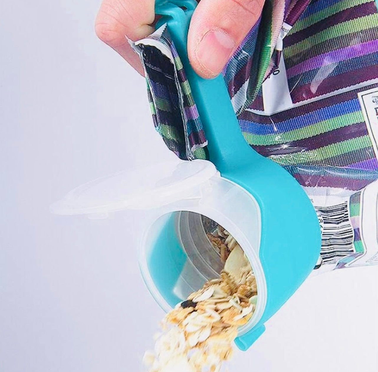 Sealing Clip with Pour Spout (4 piece)